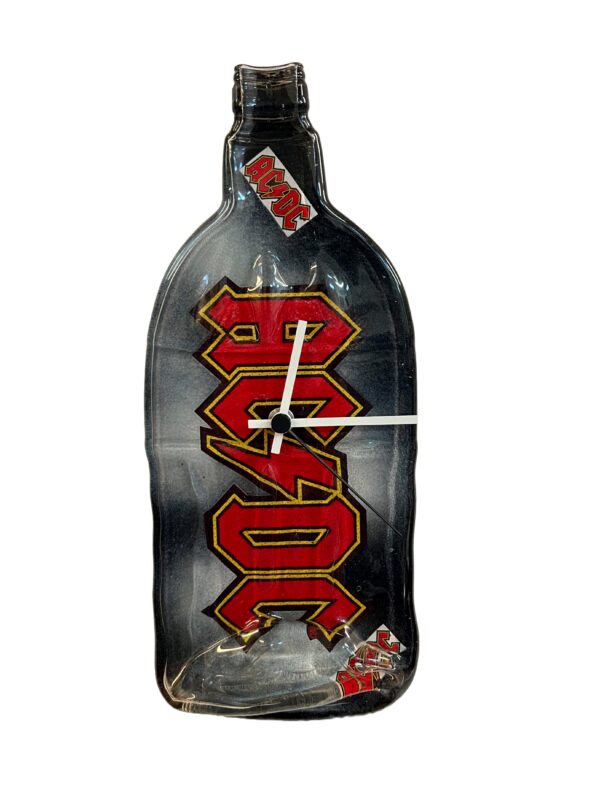 Hodiny ACDC